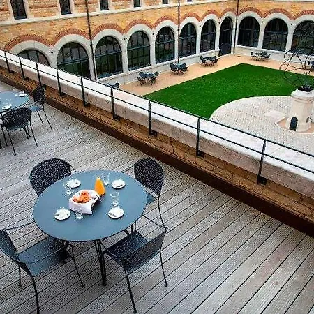 Fourviere 4*