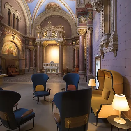 Hotel Fourviere 4*
